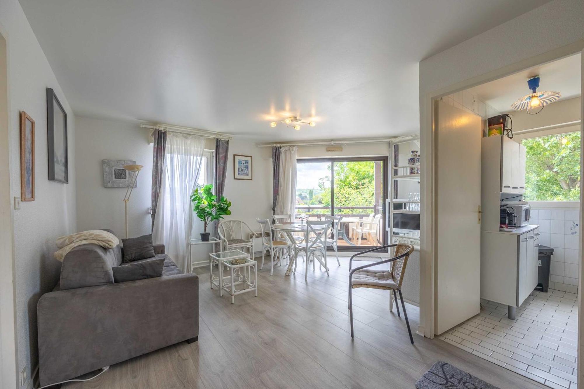 Apartment With Parking And Balcony Near The Beach 多维尔 外观 照片