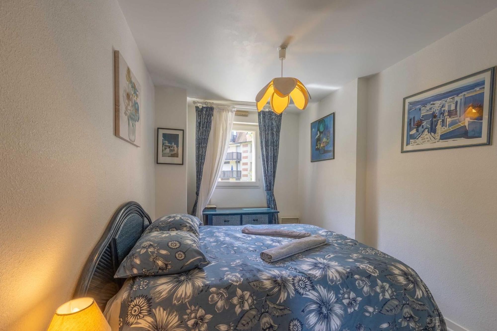 Apartment With Parking And Balcony Near The Beach 多维尔 外观 照片